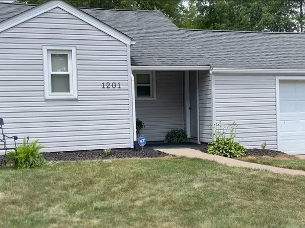 1201 28th St NE, Canton, OH 44714