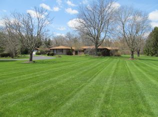 1919 Cherry Valley Rd, Woodstock, IL 60098