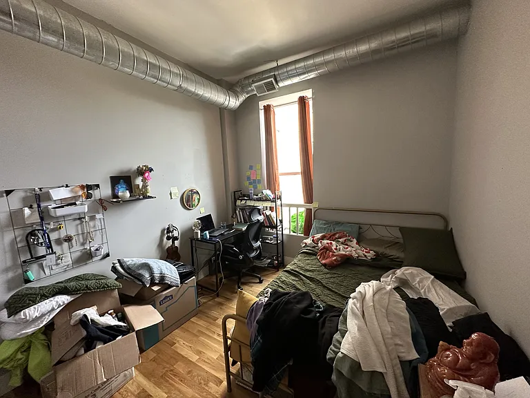1433 N Milwaukee Ave — Photo 4