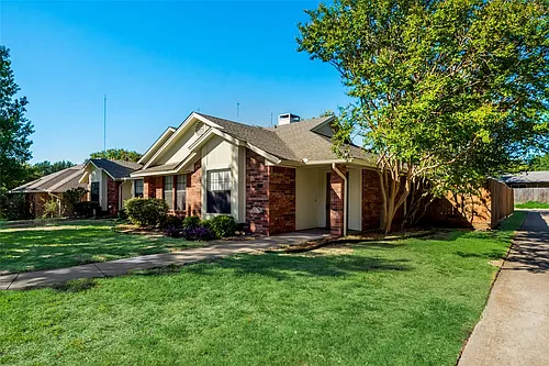 727 Monique Pl #725 Photo 1