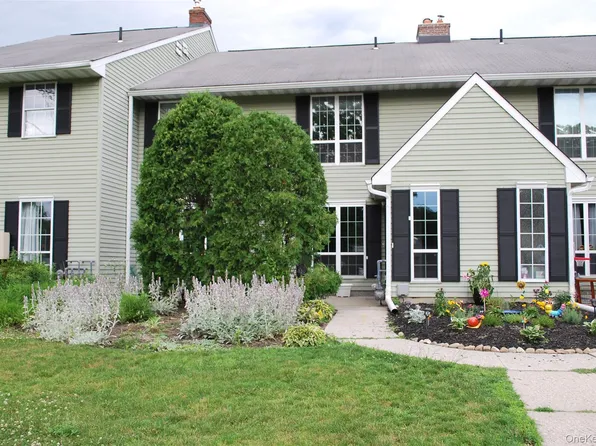 47 Homestead Village Drive, Warwick, NY 10990