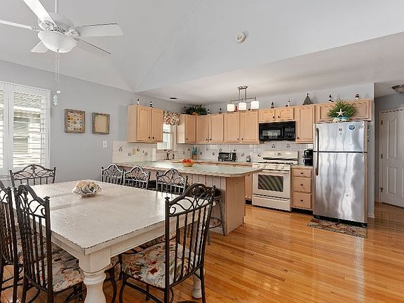 5th image of 6325 Central Ave #S