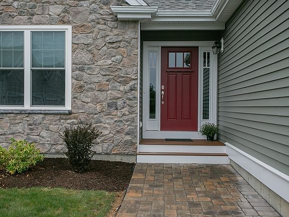 2nd image of 4 Bunker Ln Lot 63