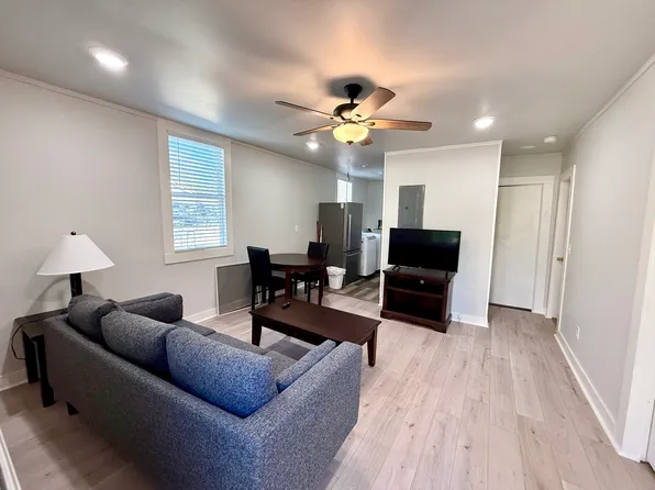 959 W Boone St, Fayetteville, AR 72701