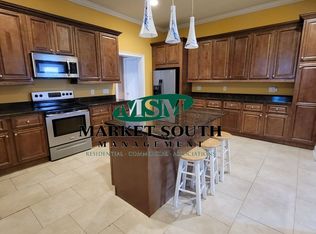 518 W 37th St, Savannah, GA 31415