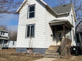 1435 Villa St, Racine, WI 53403