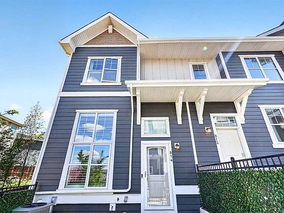 2nd image of 814 S Cranbrook Walk SE