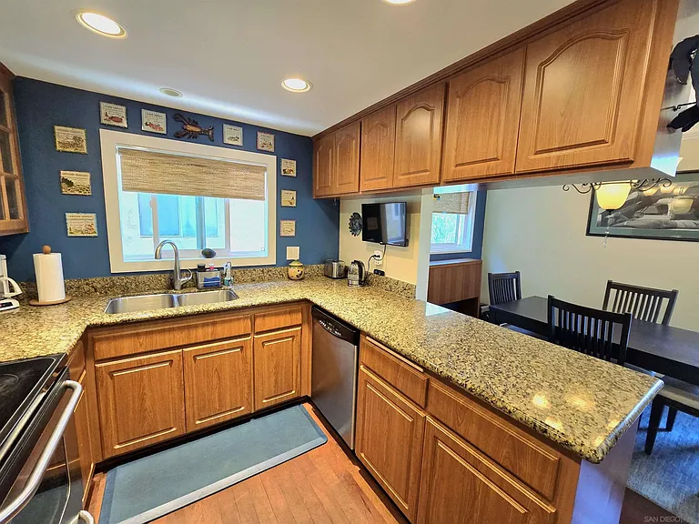 3050 Macaulay St — Photo 11