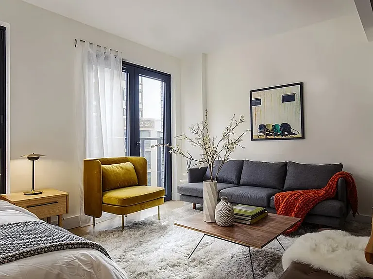 260 Gold St #908 — Photo 2
