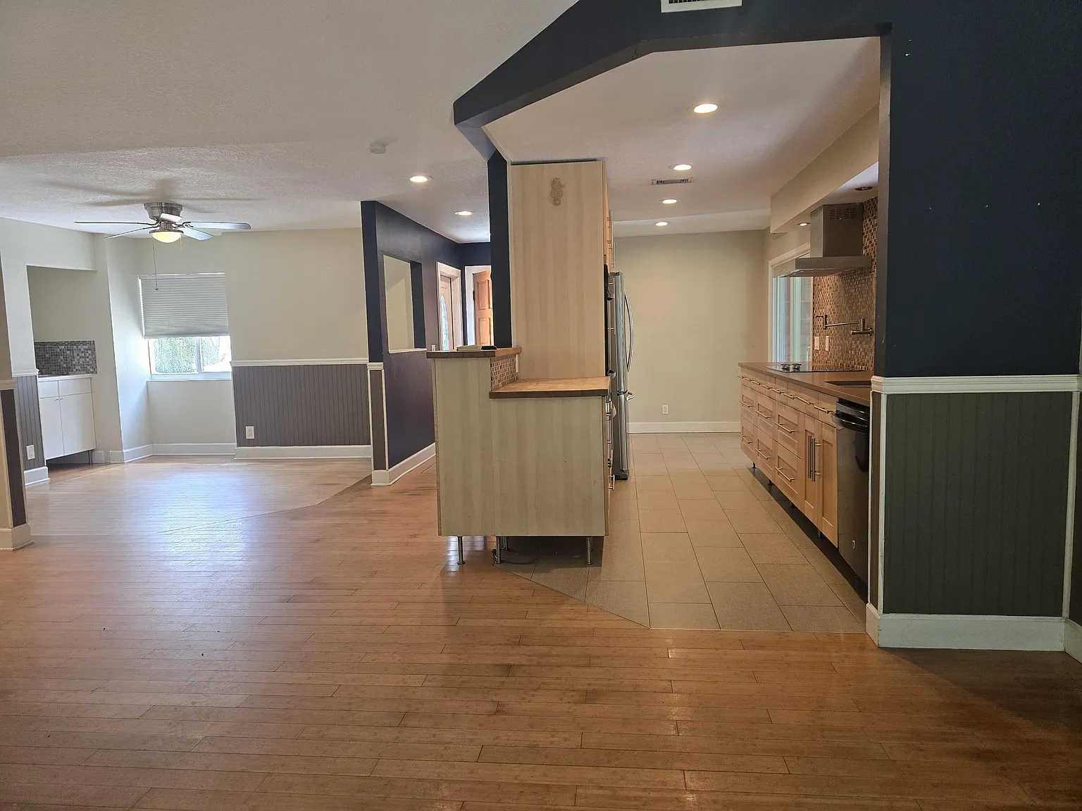 3 bed, 2.0 bath, 1438 sqft, $3,800 — Photo 4