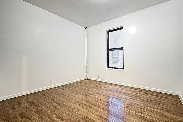 Rented by Executive Towers  | media 11