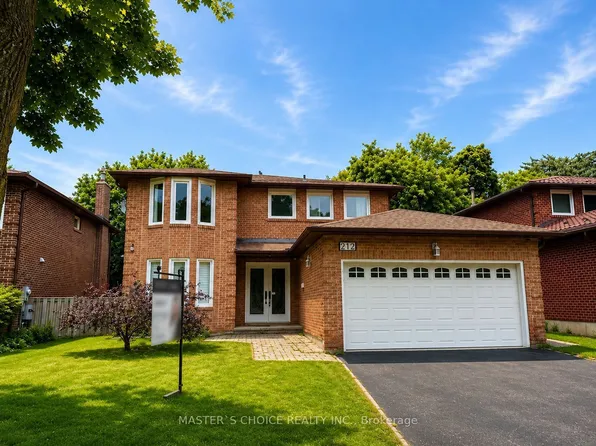 212 Fincham Ave, Markham, ON L3P 4B5