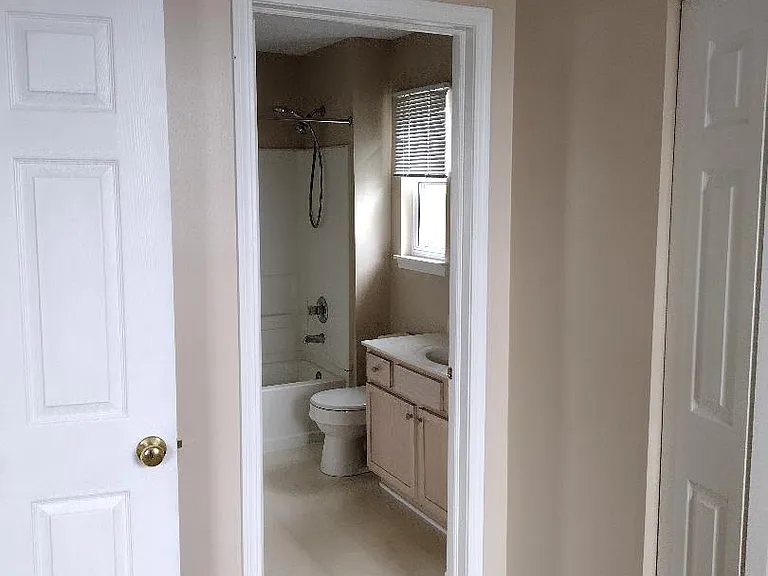 2159 Henning Pl — Photo 17