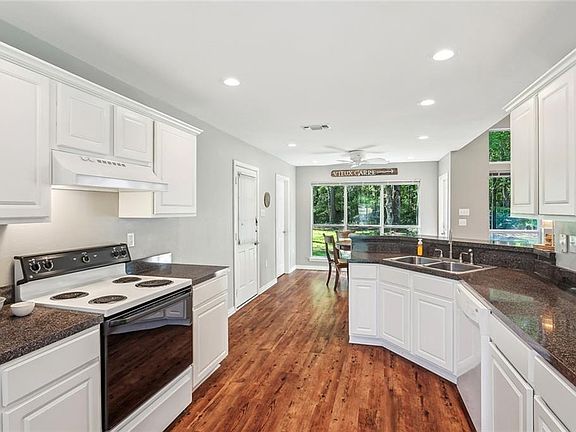 5th image of 71152 Schooner Pl