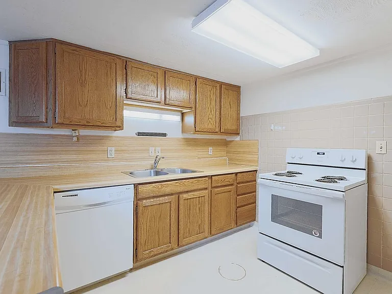 1338 Otoe St — Photo 12