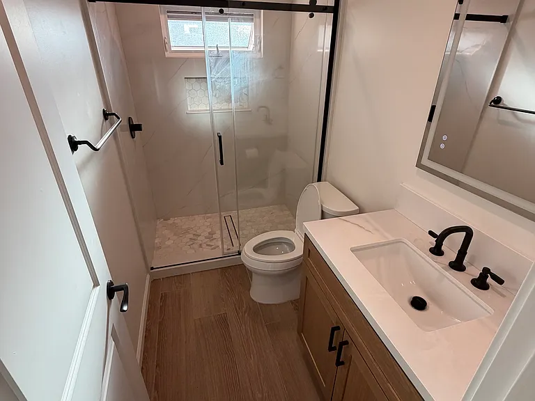 1806 Park Dr — Photo 3