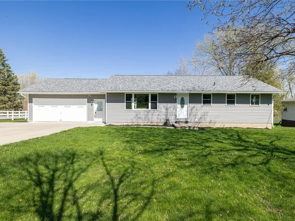 12 Oakmount Ave, Bloomfield, NY 14469