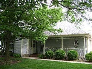 2nd image of 804 Regina Ct