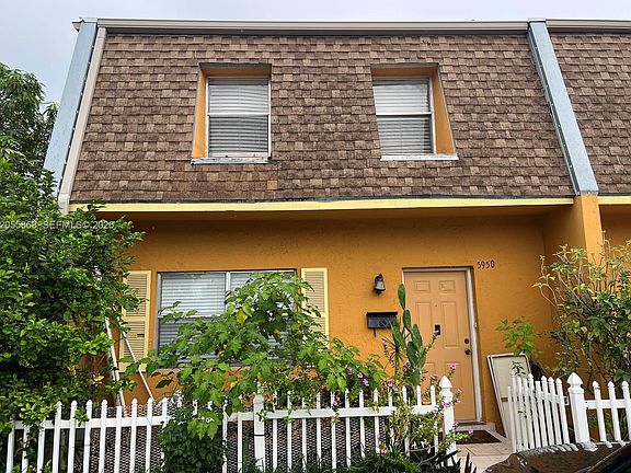2nd image of 5950 NW 29th Pl #109