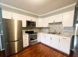 4 Onota Ln APT 6, Pittsfield, MA 01201