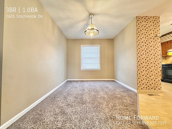 5th image of 2605 Southview Dr