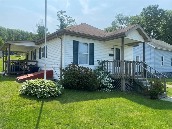 1811 2nd St, Connellsville, PA 15425