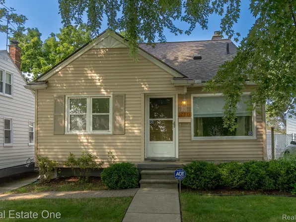 12811 Berwyn, Redford, MI 48239