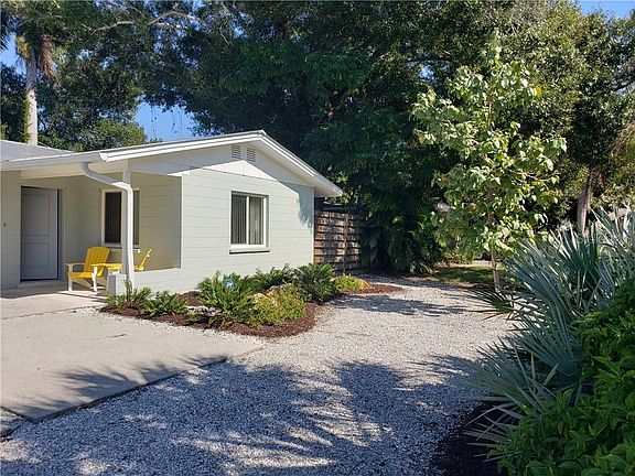 3rd image of 637 Corwood Dr