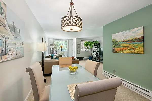 Sold by Remax Edge | media 3