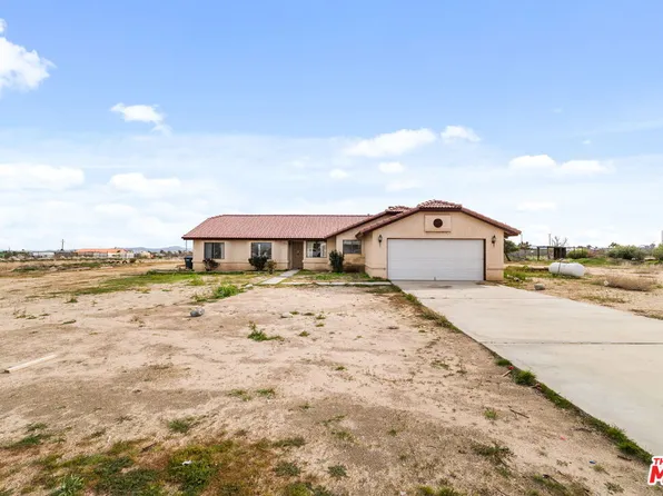 13377 Paramount Rd, Phelan, CA 92371