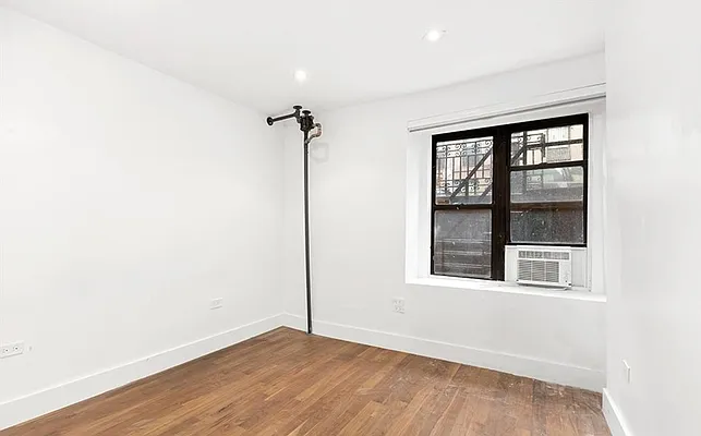 Rented by Vertical Real Estate LLC | media 16