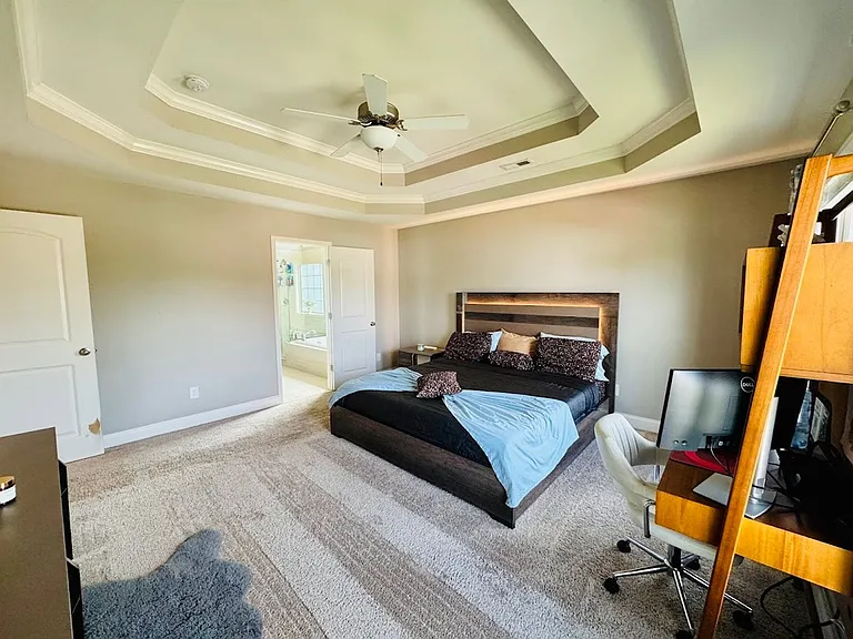 705 Dehart Ln — Photo 5