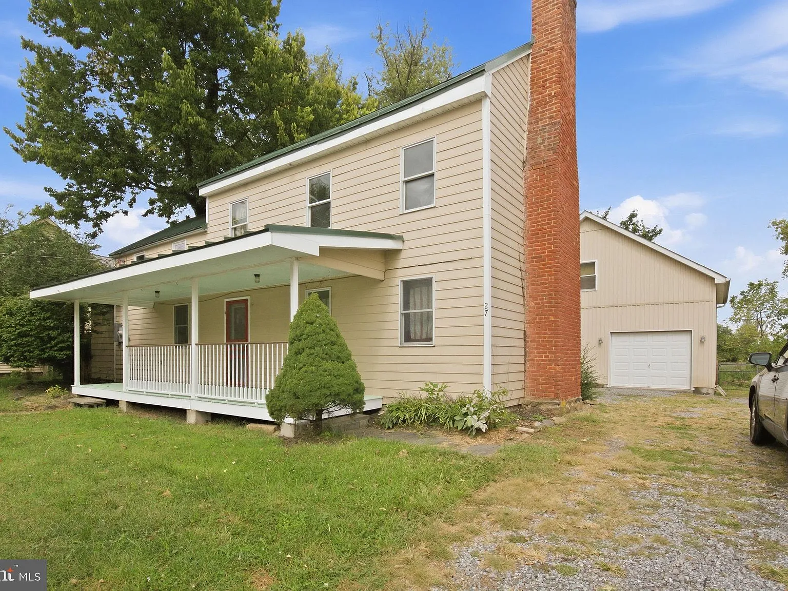 2 bed, 2.0 bath, 1553 sqft, $2,000 — Photo 3