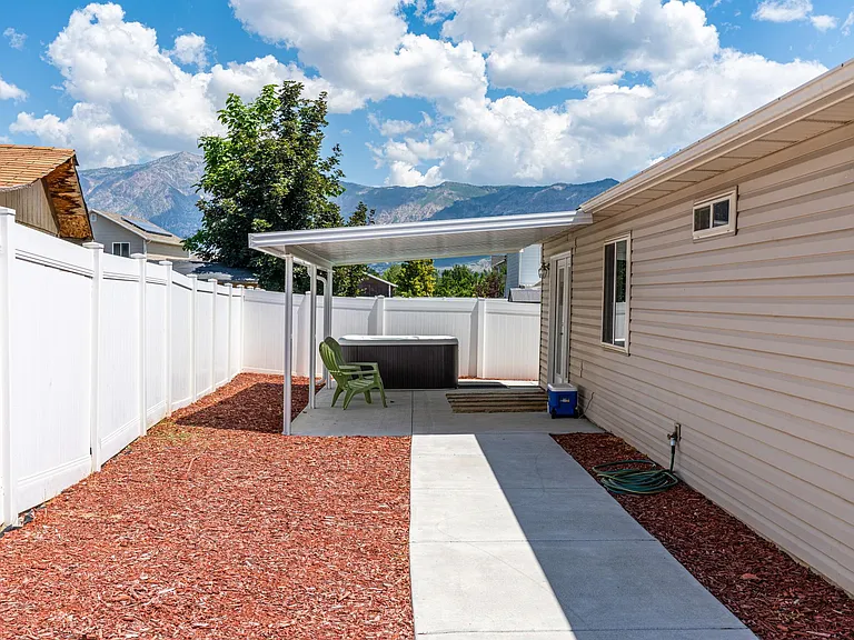 233 N Erastus Dr — Photo 39
