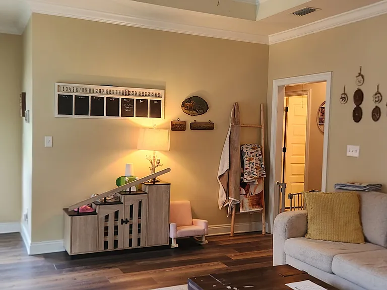 858 Linlen Ave — Photo 7