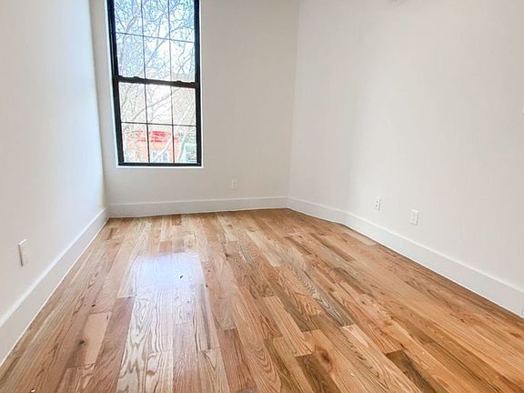 3rd image of 172 Vernon Ave #4F