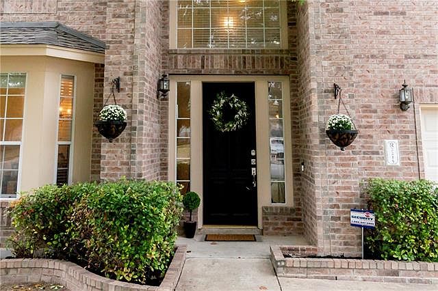 1st image of 2215 Speidel Dr