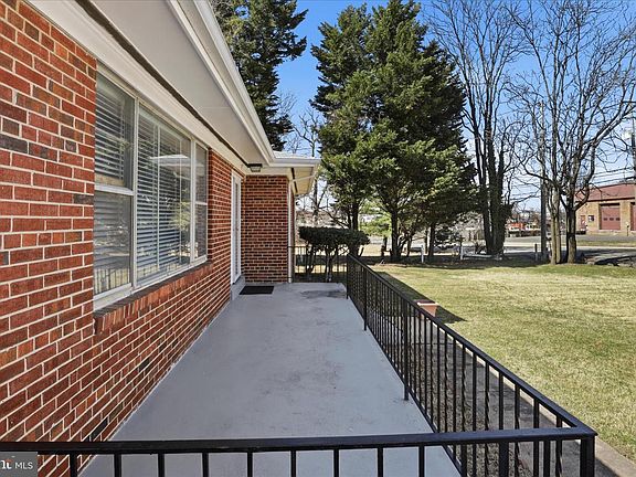 5th image of 5811 Kirby Rd