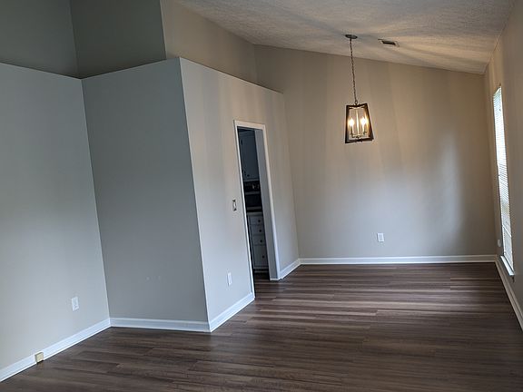 Living and Dining area with
Soaring Ceiling