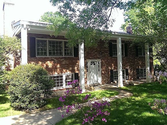 5th image of 1565 Evers Dr