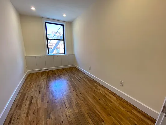 Rented by Village Living Realty | media 16