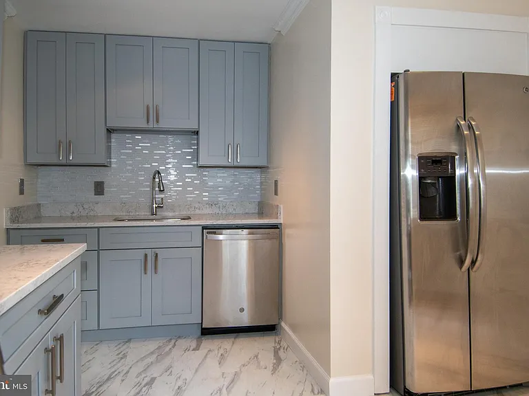 6733 Gouthier Rd — Photo 9