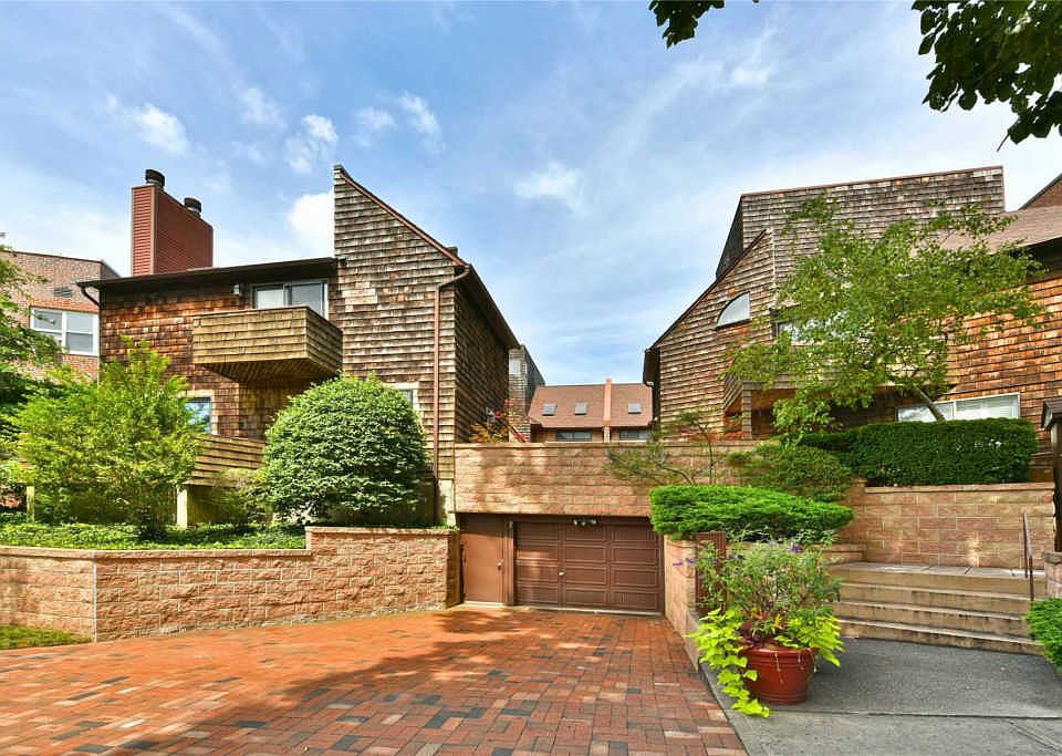 1st image of 7 Hillpark Ave #B