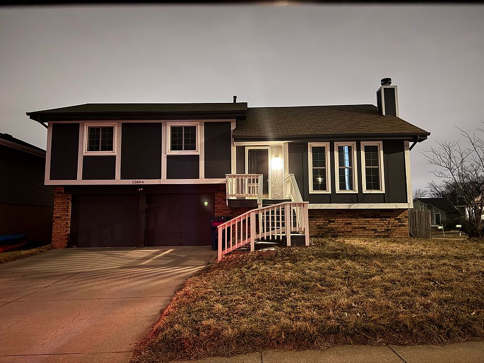 1st image of 12804 Olive St
