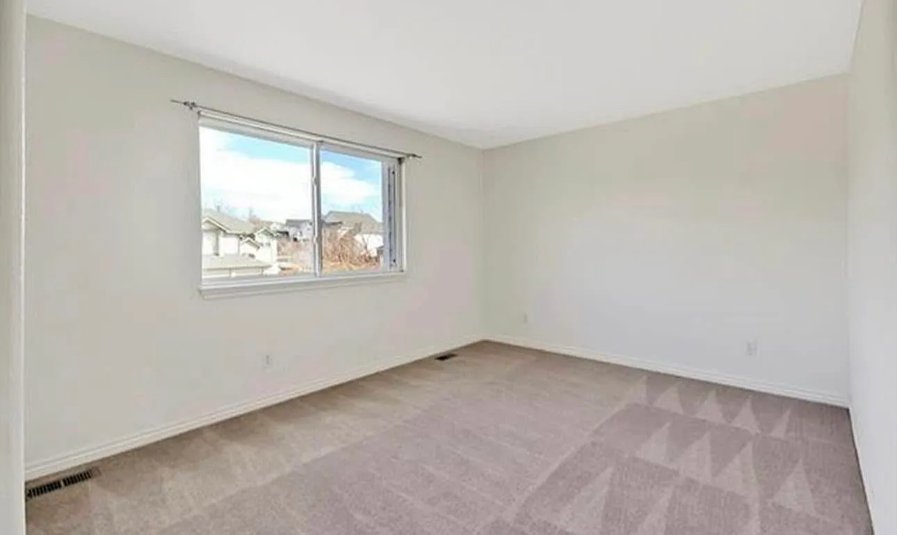 18048 E Ida Dr — Photo 2