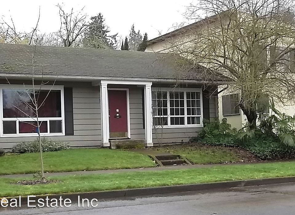 2nd image of 1746 E 19th Ave