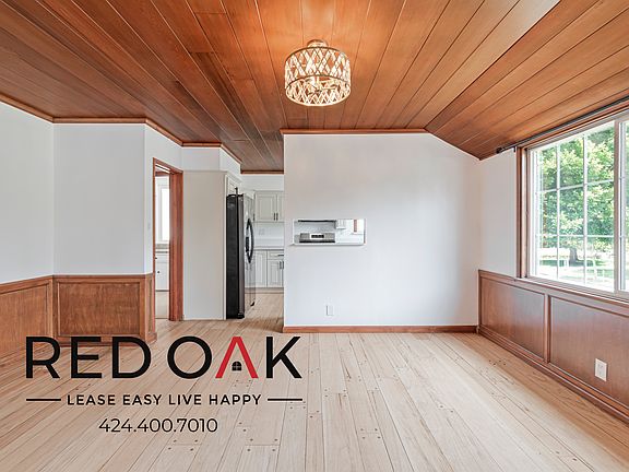 4th image of 360 S Linden Dr #360