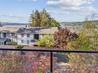 4183 W Lake Sammamish Parkway SE #B303, Bellevue, WA, 98008
