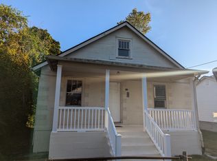 215 6th St #1, Beckley, WV 25801