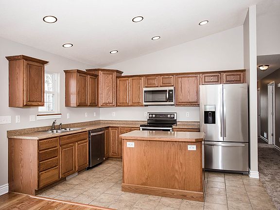 2nd image of 1229 Forest Park Ln